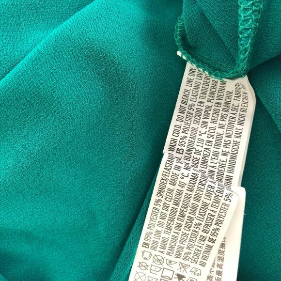 Forever 21+ Plus Dress Womens Size 1X Emerald Green Lace Up Front Flutter Twirl - Picture 4 of 4